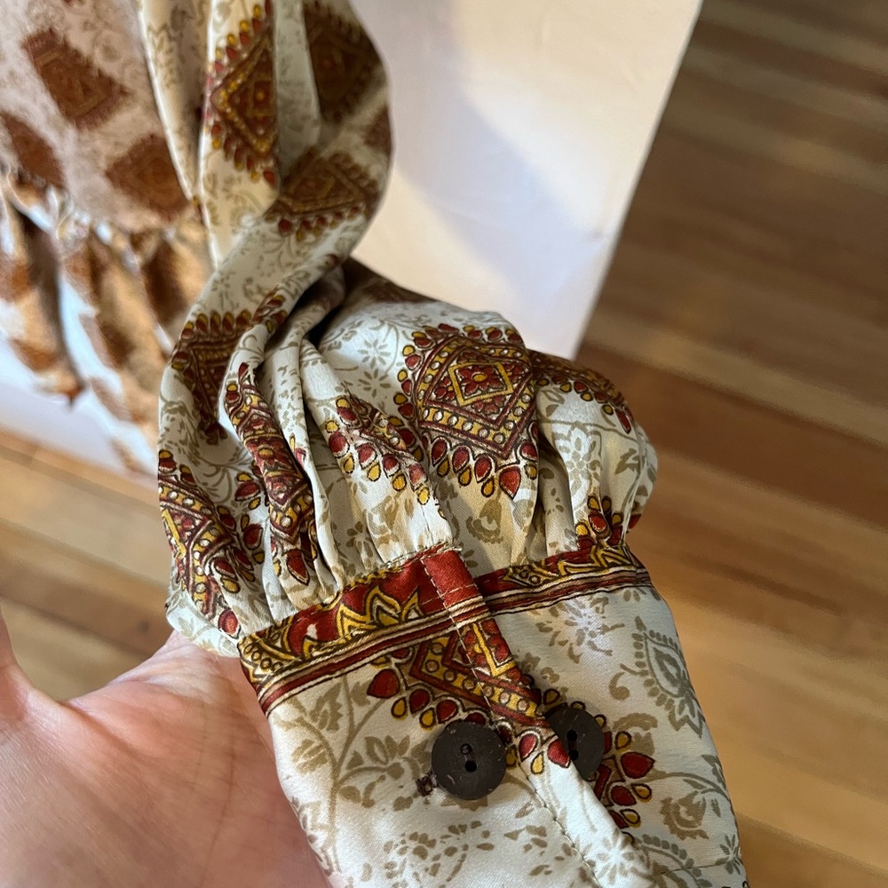 Sari Collared Blouse, Print Pattern, Shiny And El… - image 3